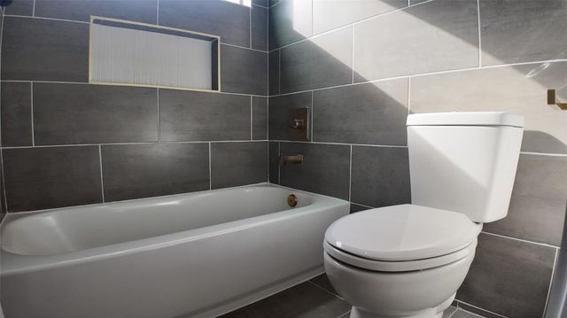 8114 Double Avenue D, Houston, TX 77088