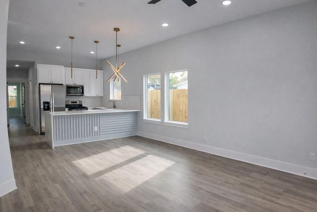 8114 Double Avenue D, Houston, TX 77088