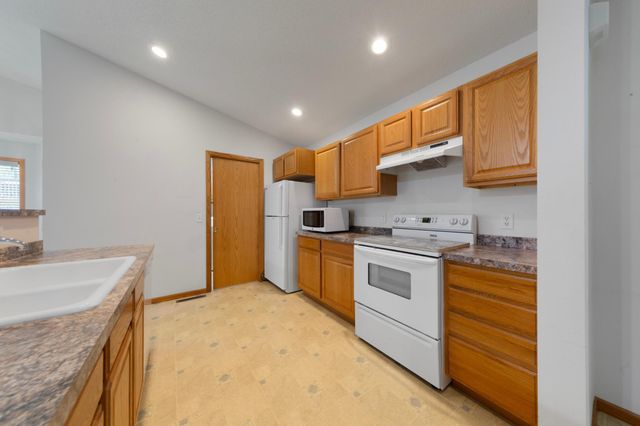 949 Rice Street, Faribault, MN 55021