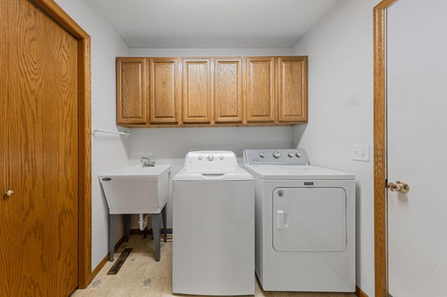 949 Rice Street, Faribault, MN 55021
