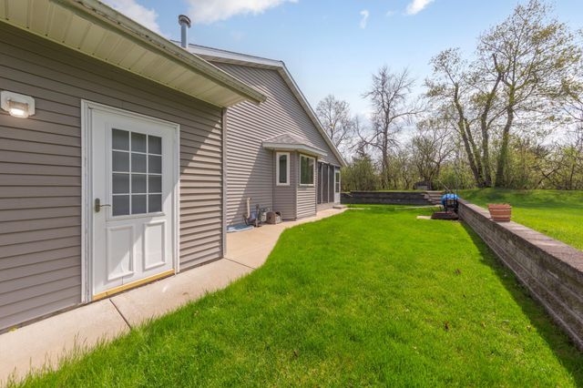 949 Rice Street, Faribault, MN 55021