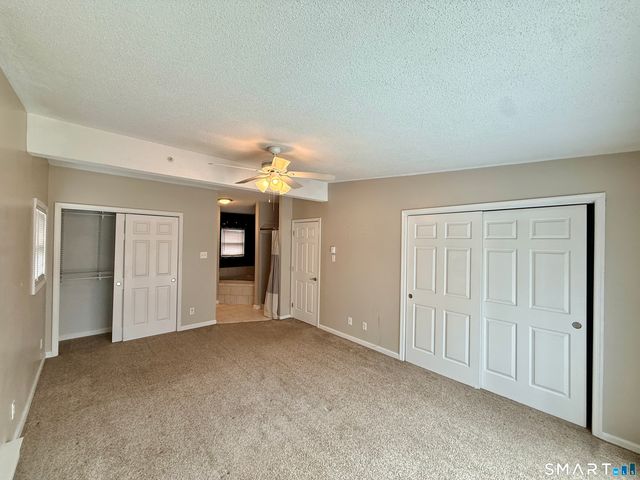 33-D Laurel Point Drive, Montville, CT 06370