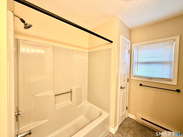 33-D Laurel Point Drive, Montville, CT 06370