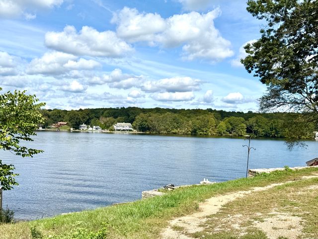 33-D Laurel Point Drive, Montville, CT 06370