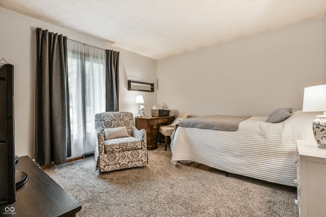 625 Valley Way Road, Greenwood, IN 46142