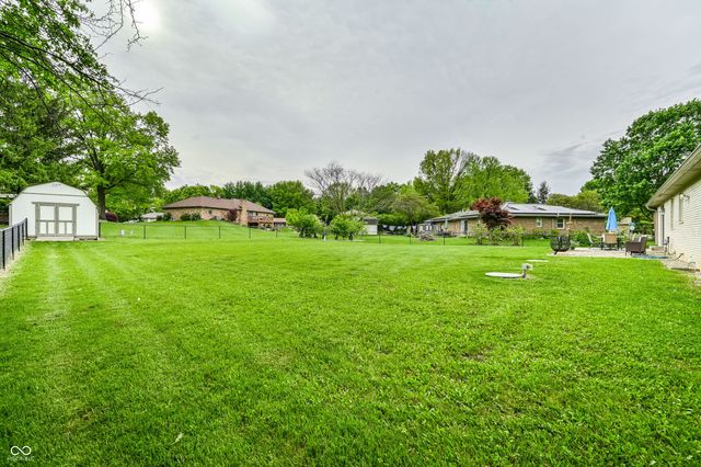 625 Valley Way Road, Greenwood, IN 46142
