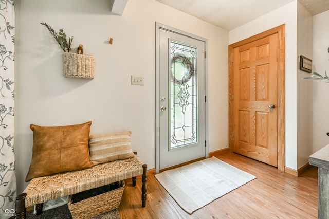625 Valley Way Road, Greenwood, IN 46142