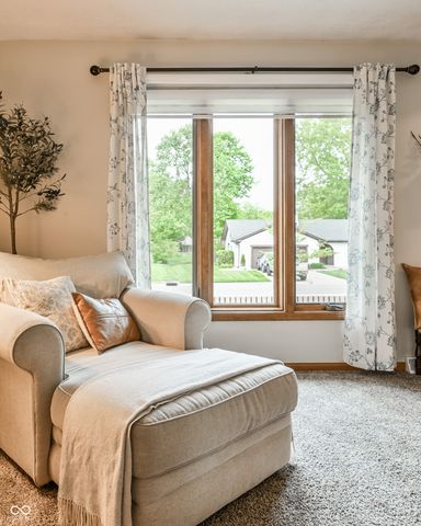 625 Valley Way Road, Greenwood, IN 46142