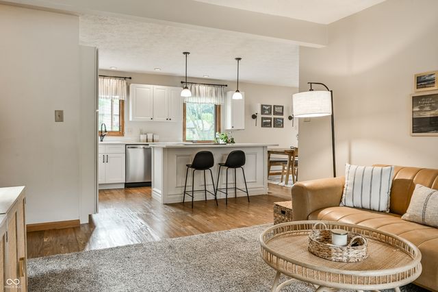 625 Valley Way Road, Greenwood, IN 46142