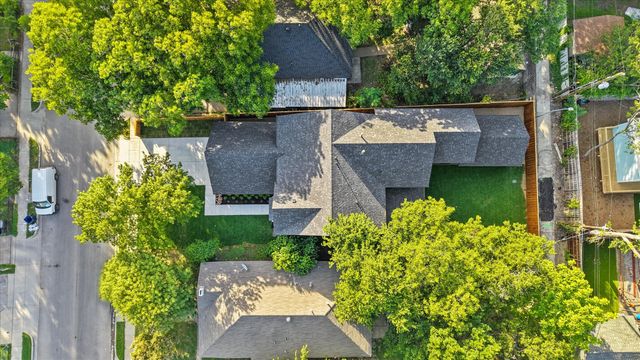1030 Parkview Avenue, Dallas, TX 75223