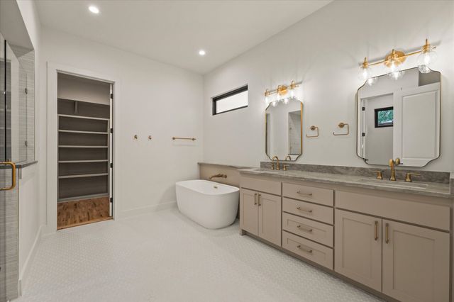 1030 Parkview Avenue, Dallas, TX 75223