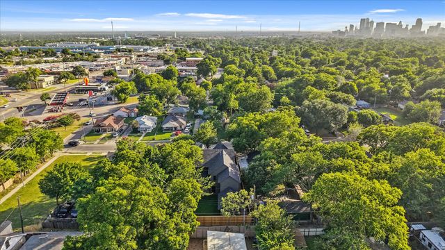 1030 Parkview Avenue, Dallas, TX 75223