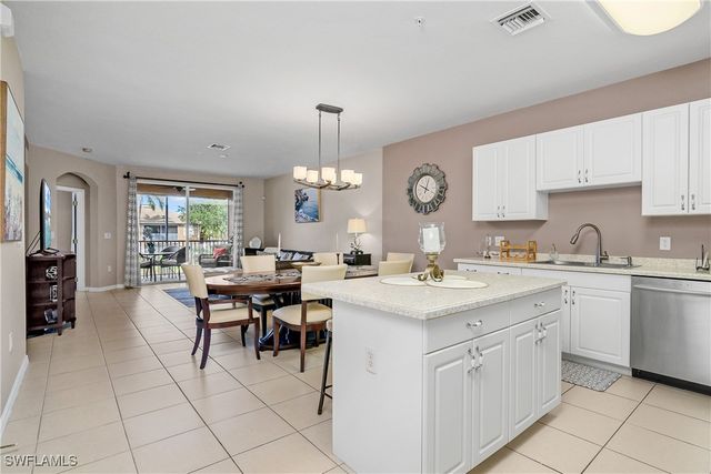 9621 Spanish Moss WAY 3825, Bonita Springs, FL 34135