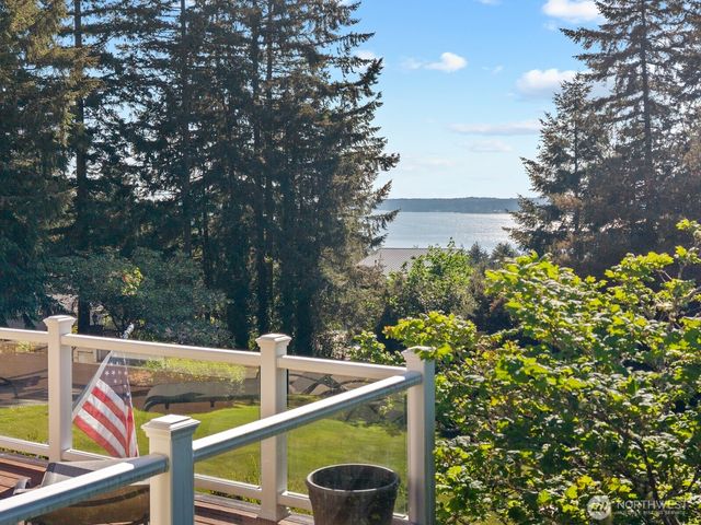 12822 Canterwood Boulevard NW, Gig Harbor, WA 98332