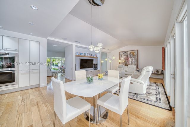 620 Conde Ave, Coral Gables, FL 33156