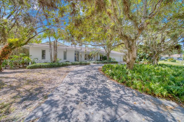 620 Conde Ave, Coral Gables, FL 33156