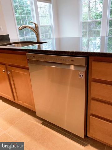 5454 JOSEPH JOHNSTON LN, Centreville, VA 20120