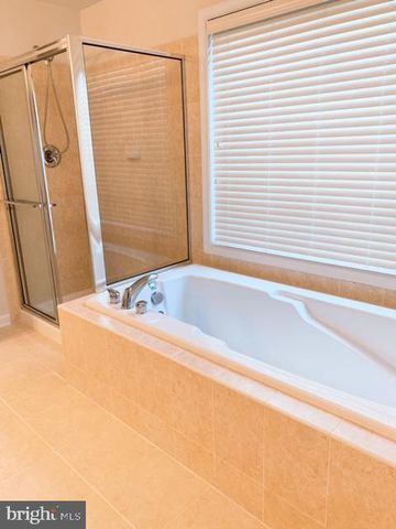 5454 JOSEPH JOHNSTON LN, Centreville, VA 20120