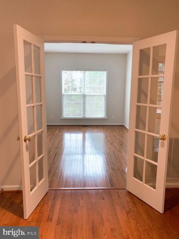 5454 JOSEPH JOHNSTON LN, Centreville, VA 20120