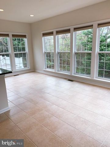 5454 JOSEPH JOHNSTON LN, Centreville, VA 20120