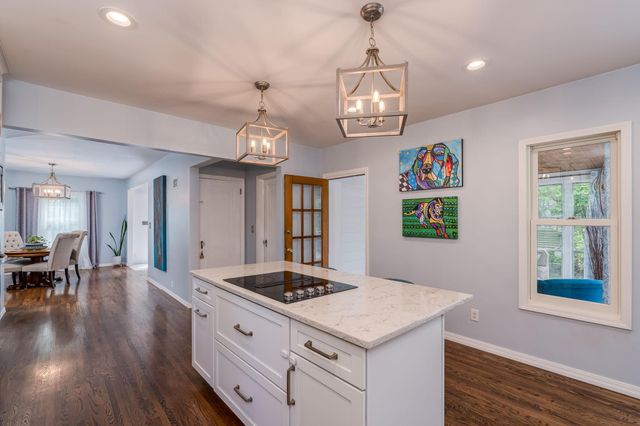 718 Baker Avenue, Mankato, MN 56001