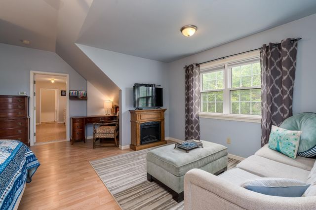 718 Baker Avenue, Mankato, MN 56001