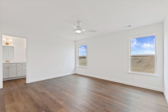 2456 N TRAVELLER DR, Columbia, MO 65202