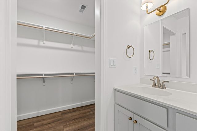 2456 N TRAVELLER DR, Columbia, MO 65202