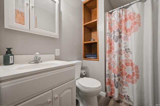14201 W Katriene Drive, Daleville, IN 47334