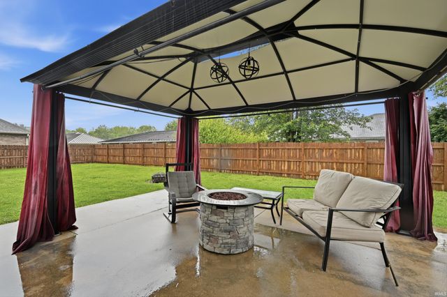 14201 W Katriene Drive, Daleville, IN 47334