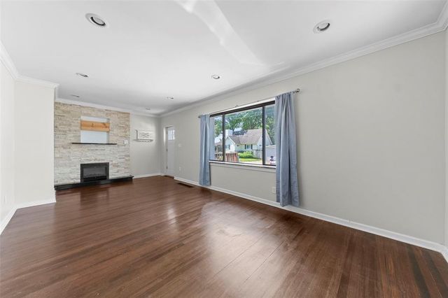 621 Allen Avenue, St Louis, MO 63125