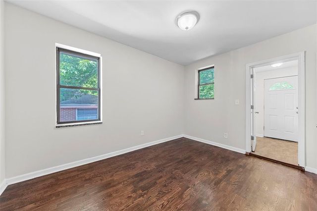 621 Allen Avenue, St Louis, MO 63125