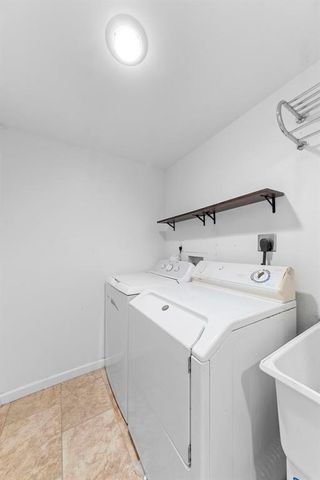 621 Allen Avenue, St Louis, MO 63125