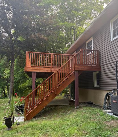 71 W Pine Road, Staatsburg, NY 12580