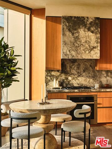 211 W Elm Court 14C, Los Angeles, CA 90067
