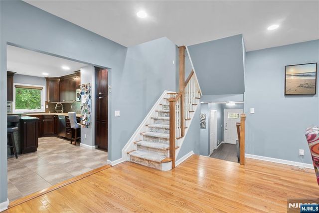 1759 Lilbet Road, Teaneck, NJ 07666