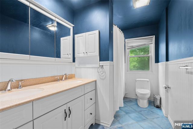 1759 Lilbet Road, Teaneck, NJ 07666