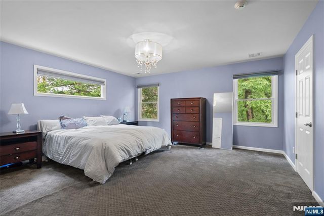 1759 Lilbet Road, Teaneck, NJ 07666