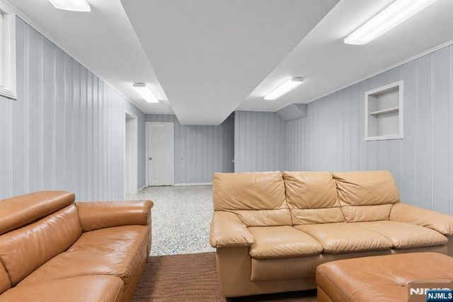 1759 Lilbet Road, Teaneck, NJ 07666