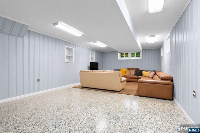 1759 Lilbet Road, Teaneck, NJ 07666