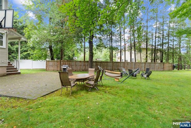 1759 Lilbet Road, Teaneck, NJ 07666