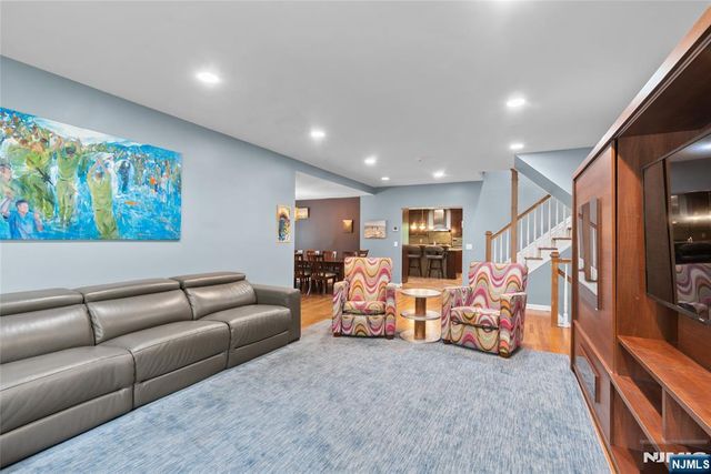 1759 Lilbet Road, Teaneck, NJ 07666