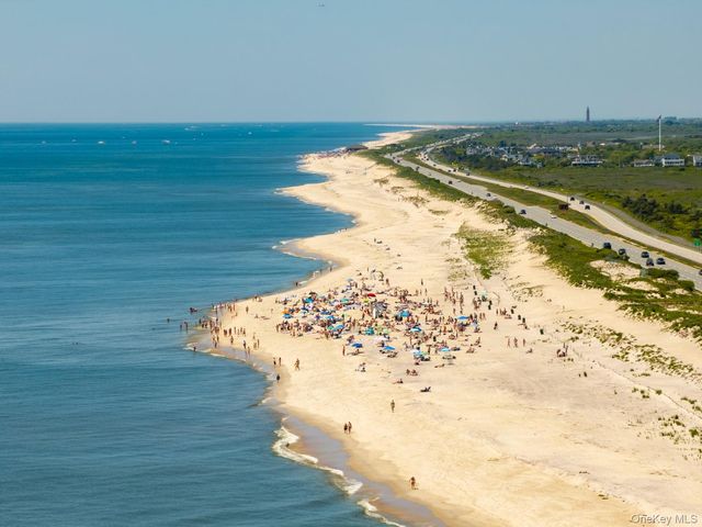 2 Cottage Walk, Gilgo Beach, NY 11702