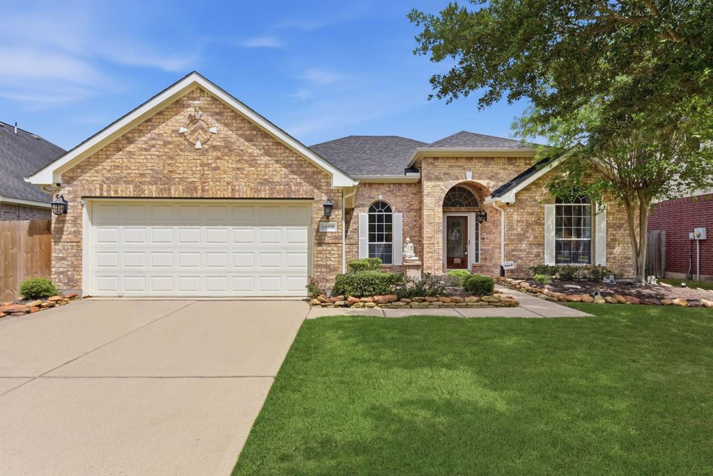 15110 Greenhaven Lake Lane, Cypress, TX 77429
