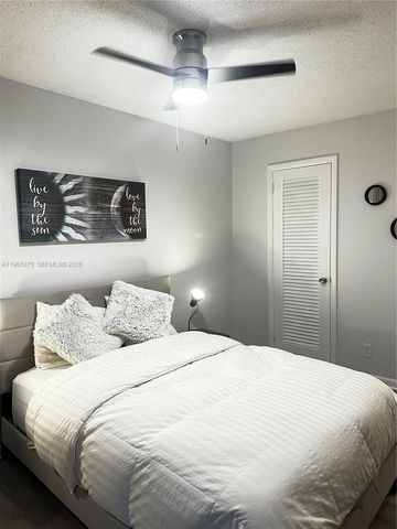 220 Cambridge I 220, West Palm Beach, FL 33417