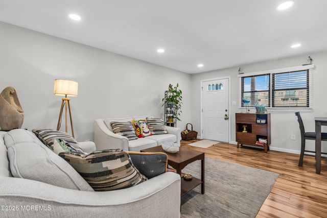 29 21st Avenue 1, Seaside Park, NJ 08752