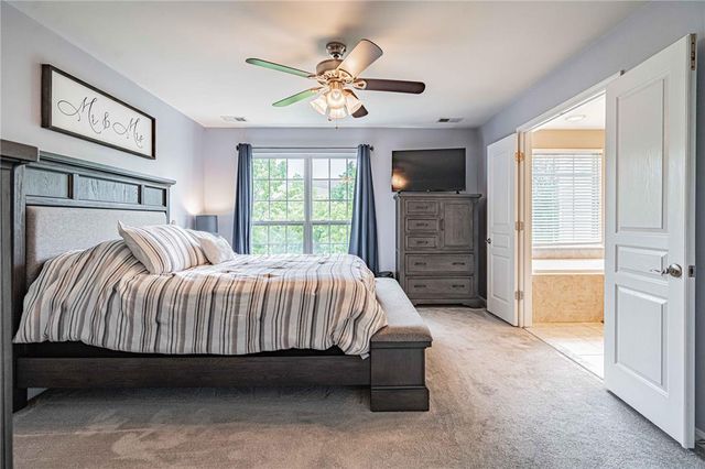 5223 Chandler Way, South Whitehall Twp, PA 18069