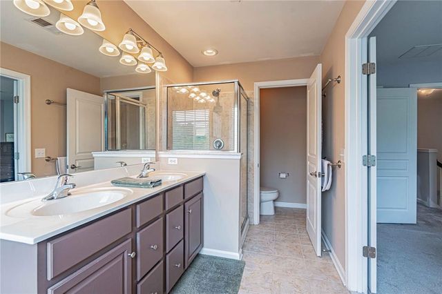 5223 Chandler Way, South Whitehall Twp, PA 18069