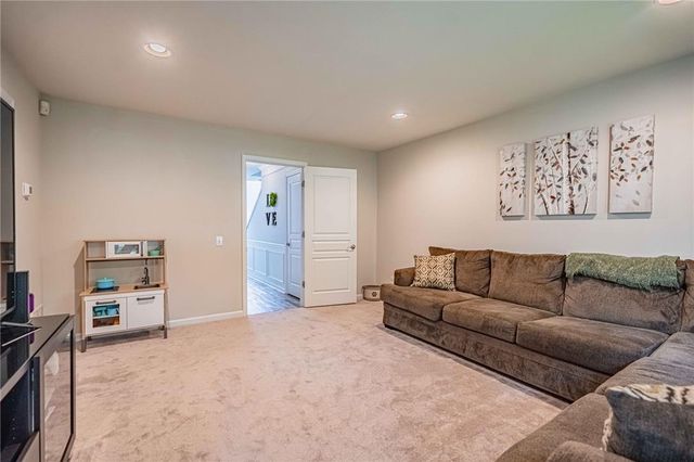 5223 Chandler Way, South Whitehall Twp, PA 18069