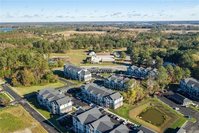 1+ AC Hillpoint DR, Suffolk, VA 23434
